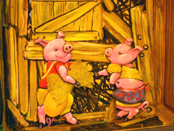 Animation anniversaire à domicile : Le 2ème petit cochon et la maison de bois.